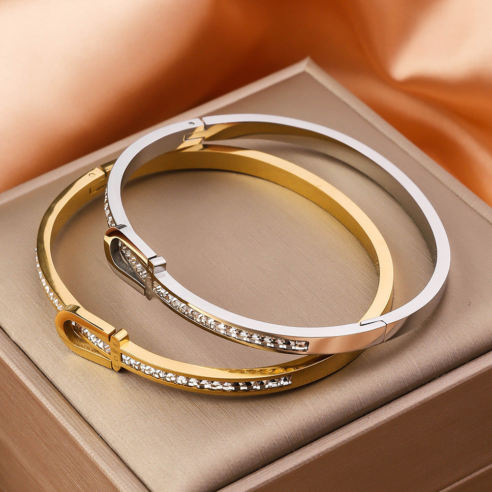 Gold Plating Exquisite Stainless Steel Bracelet Fashion Bracelet &