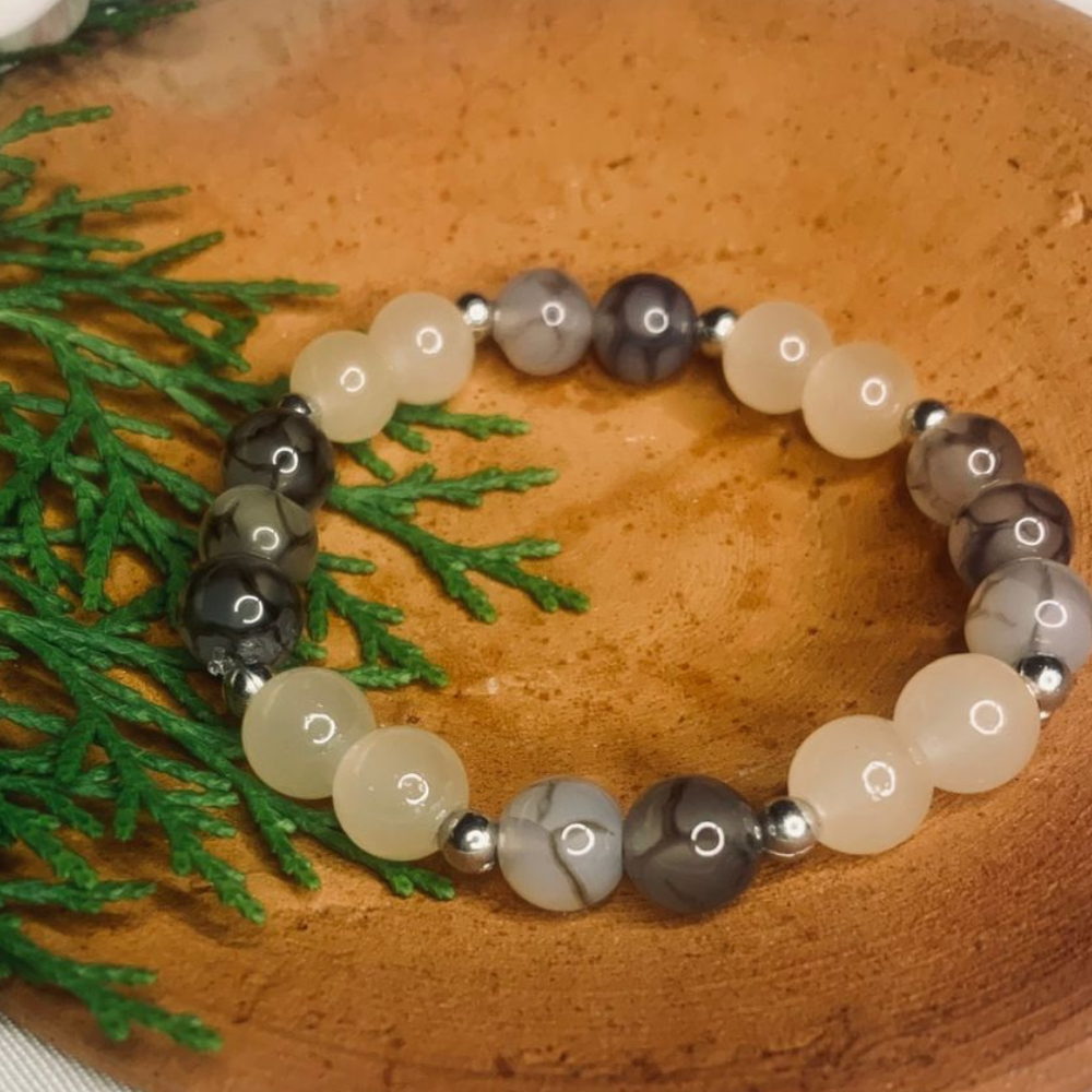 Agate Gemstone Beaded Bracelet Gray White Stone Silver Spacers